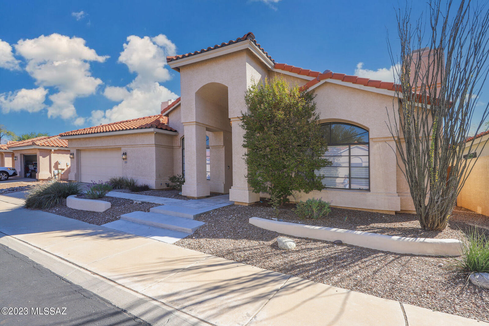 Property Photo: 7262 E Shoreline Drive AZ 85715