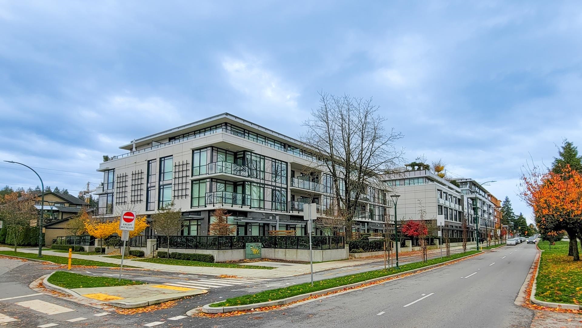 Property Photo: 438 W King Edward Avenue 672 BC V5Y0M5