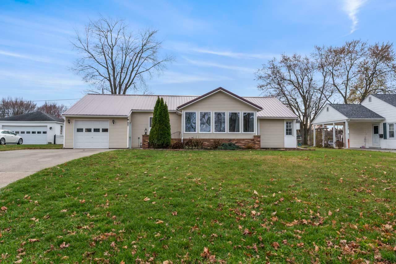 Property Photo: 207 Newton Avenue OH 43055