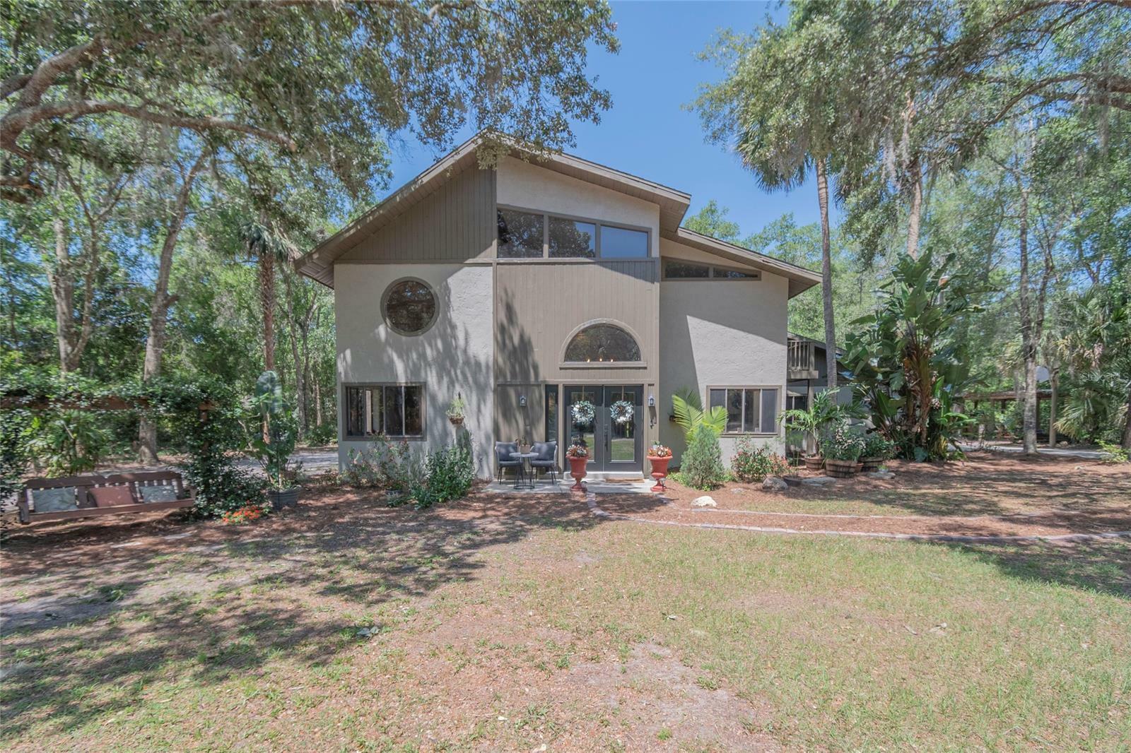 Property Photo:  737 S Glencoe Road  FL 32168 