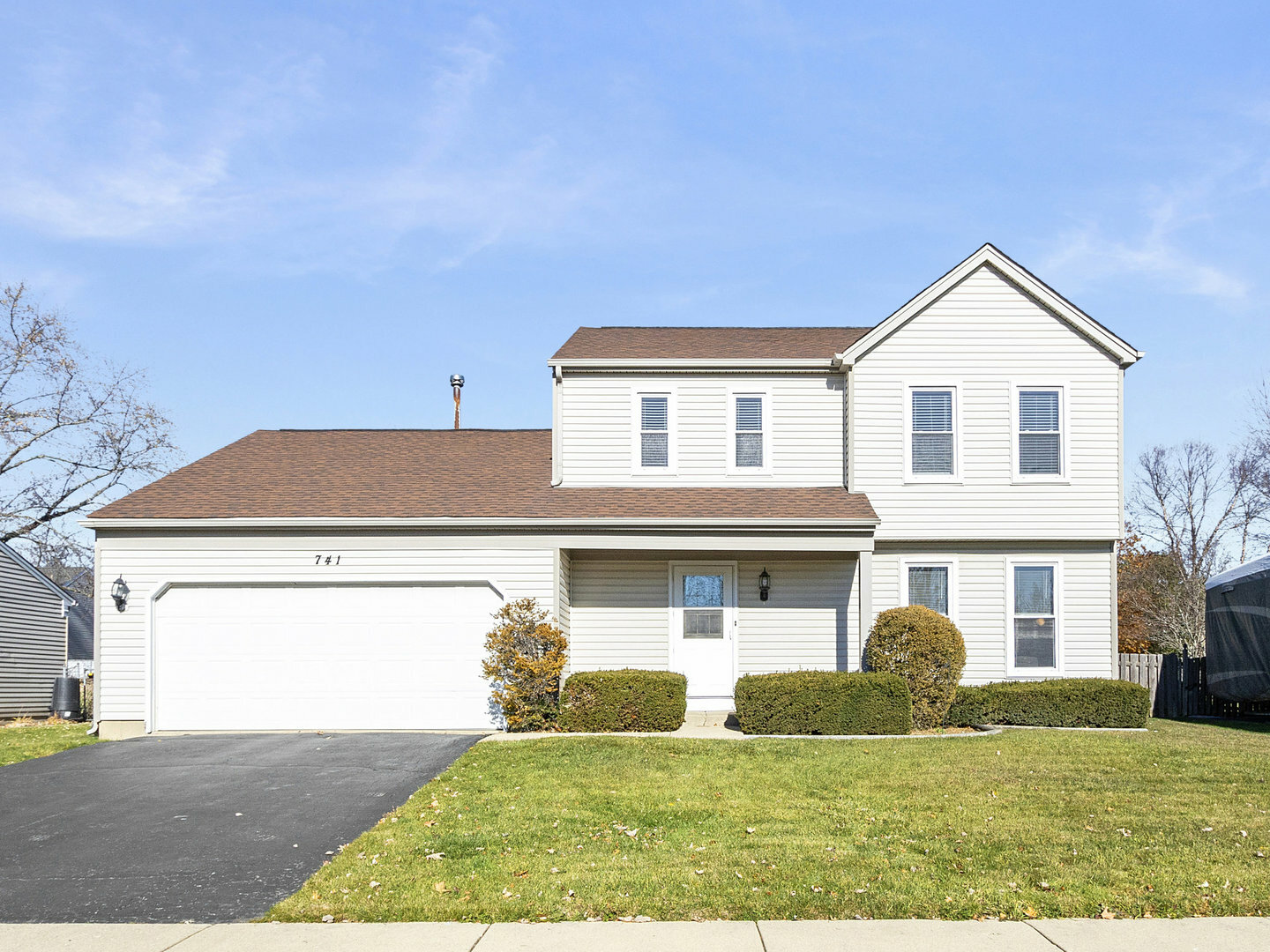 Property Photo:  741 Cypress Lane  IL 60188 