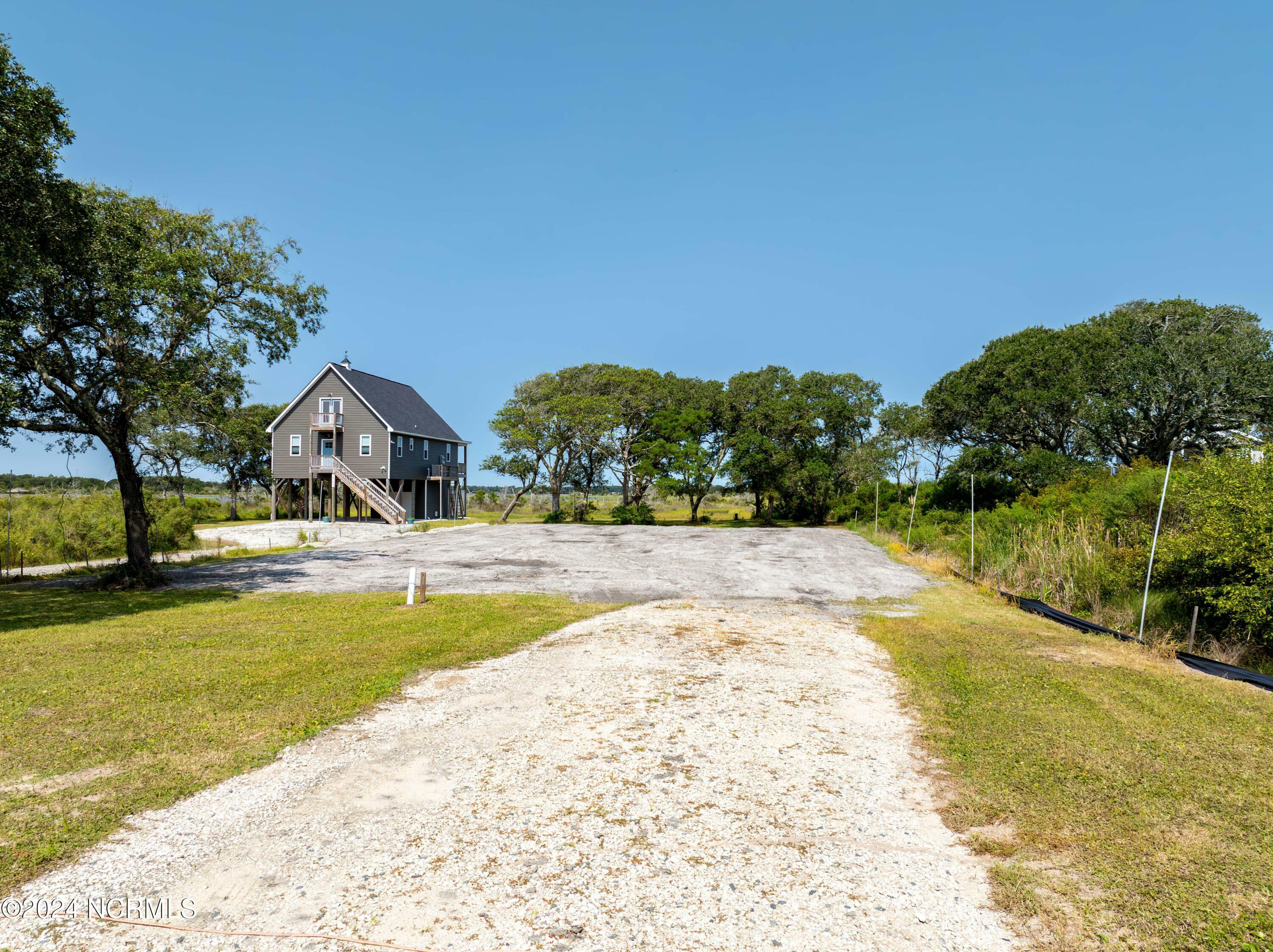 Property Photo:  2065 New River Inlet Road  NC 28460 