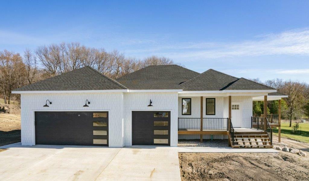 Property Photo:  3601 Crestwood Ridge NE  MN 56308 