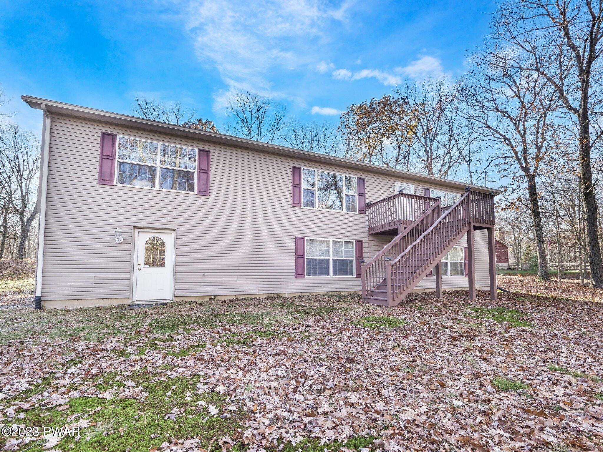 Property Photo:  312 Mountain Top Drive  PA 18328 