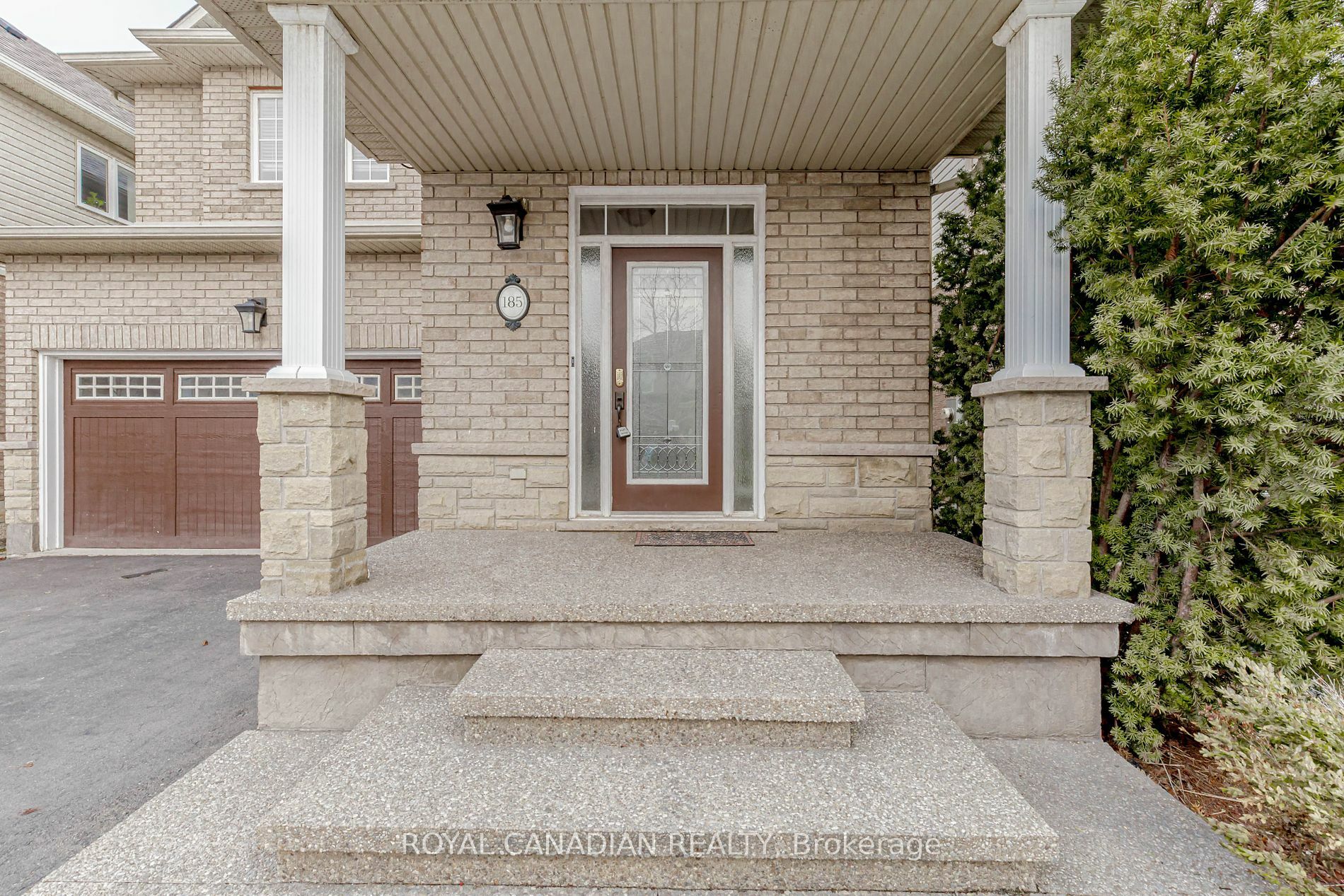Photo de la propriété:  185 Palacebeach Tr  ON L8E0C2 