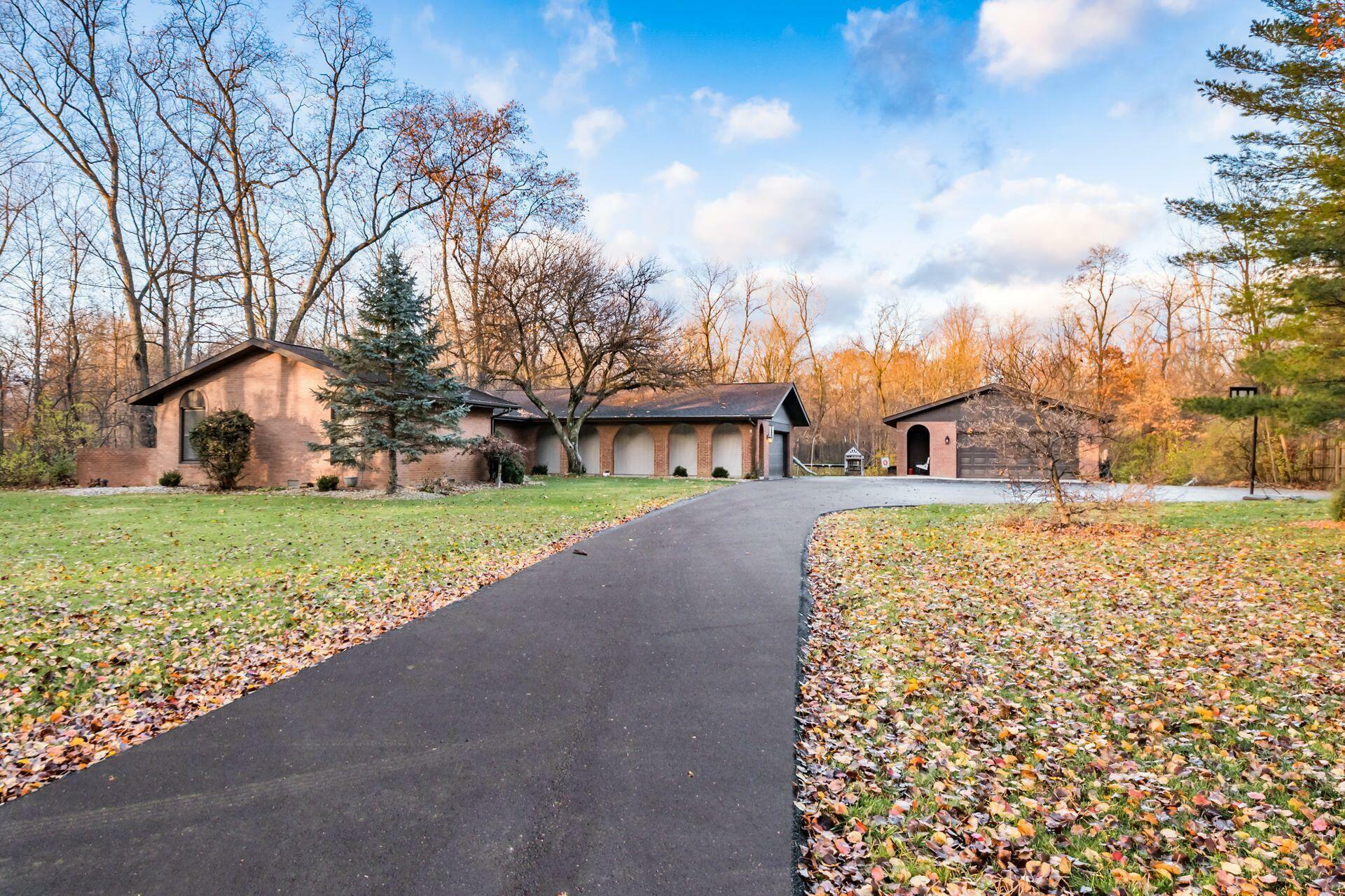 Property Photo: 4090 Clotts Road OH 43230