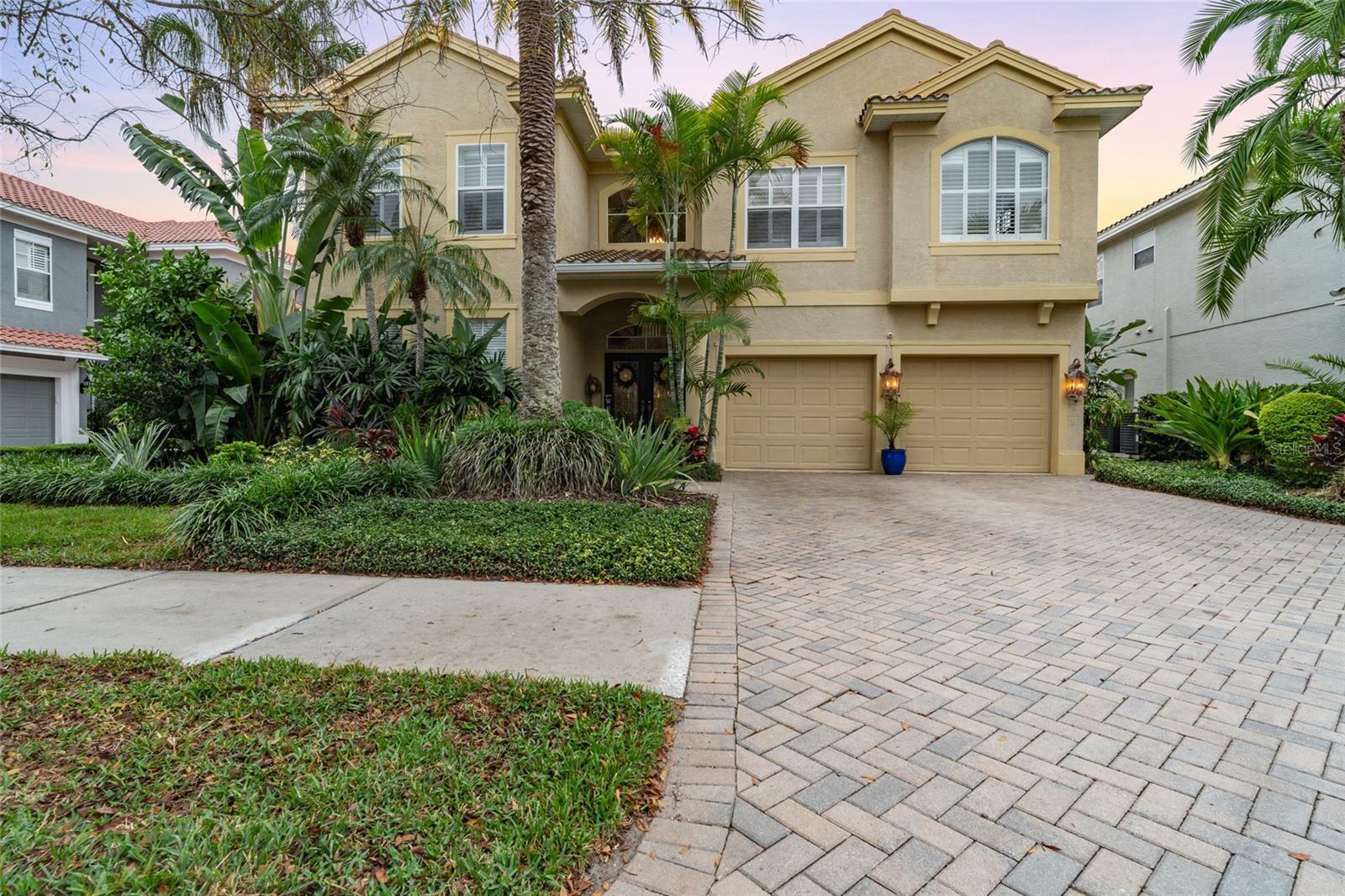 Property Photo:  2304 Messenger Circle  FL 34695 