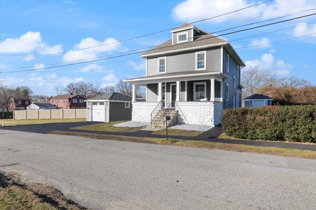 Property Photo:  27 Bacon Ave  MA 01845 