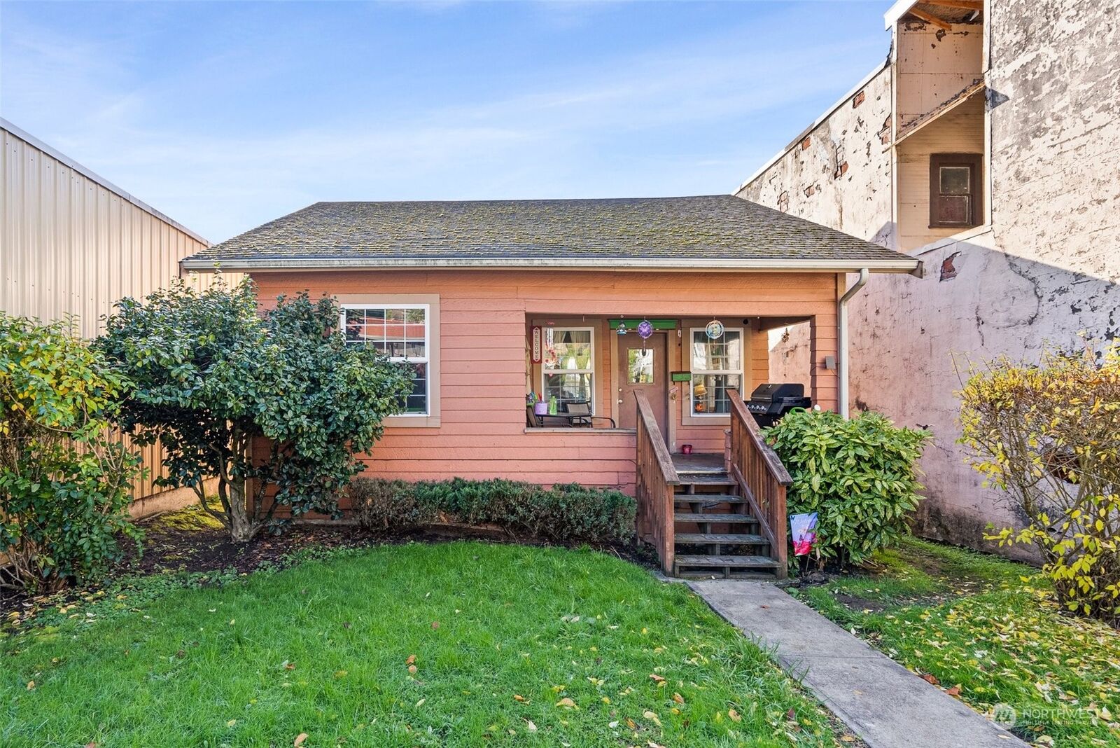 Property Photo: 121 N Market Boulevard WA 98532