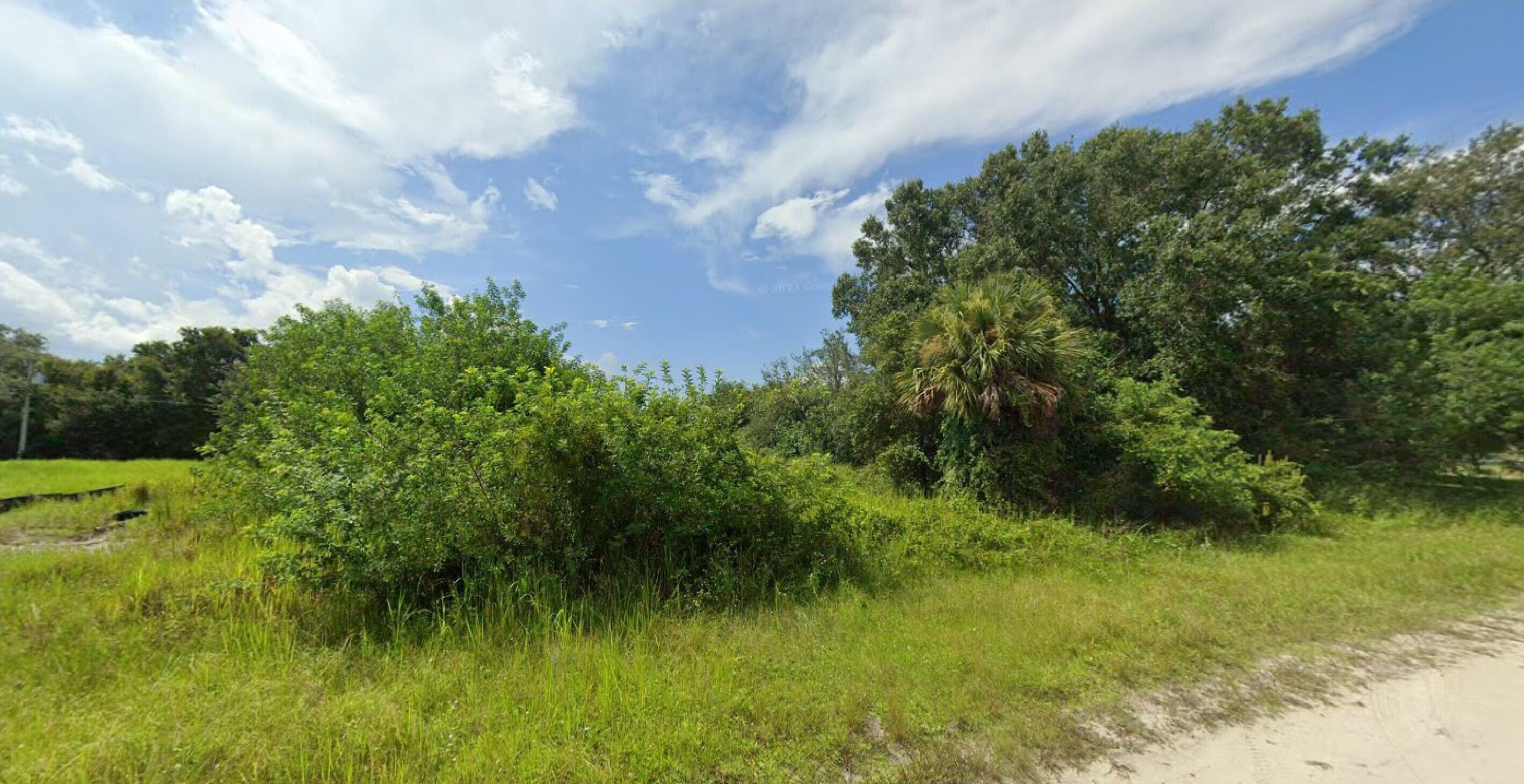 Property Photo:  8855 102nd Avenue  FL 32967 