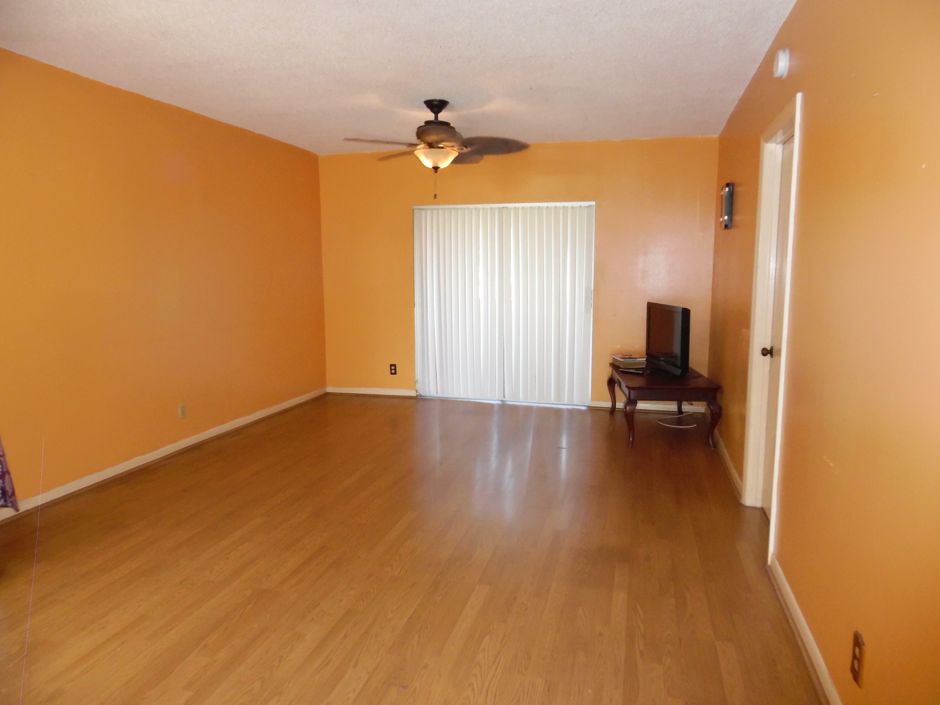 Property Photo:  1115 Lake Terrace 202  FL 33426 