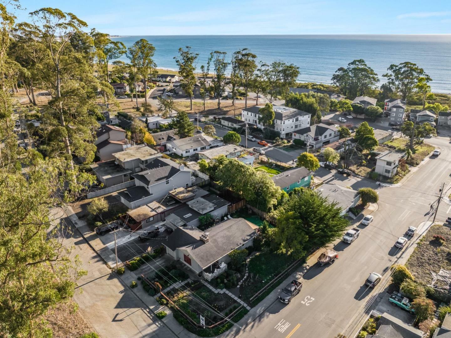 Property Photo: 708 The Alameda CA 94018