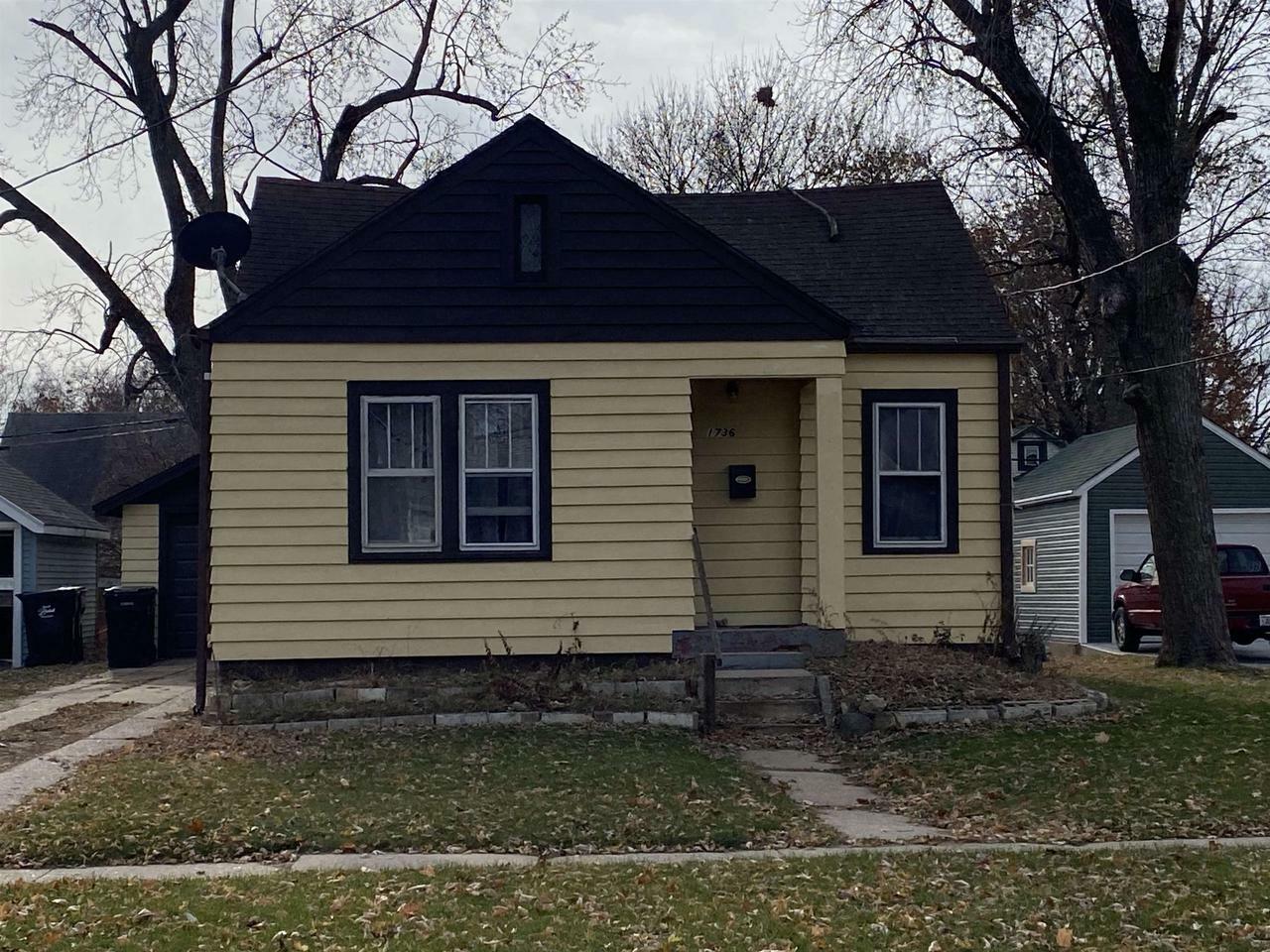 Property Photo:  1736 Forest Avenue  WI 53511 