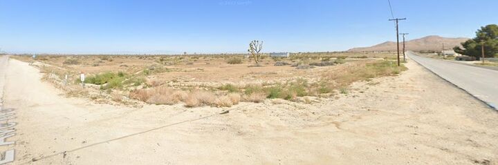 Property Photo:  170th E &Amp Ave K 4  CA 93535 