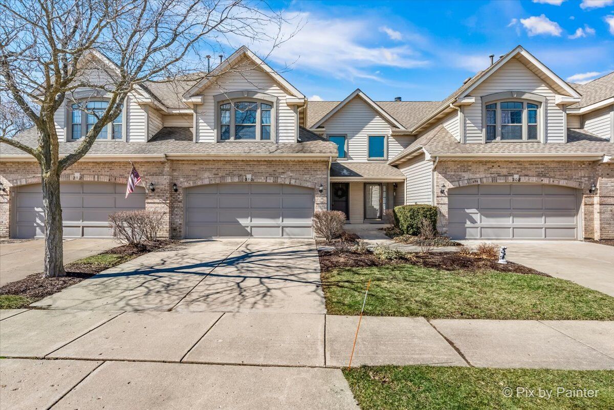 Property Photo: 210 Springdale Lane IL 60108