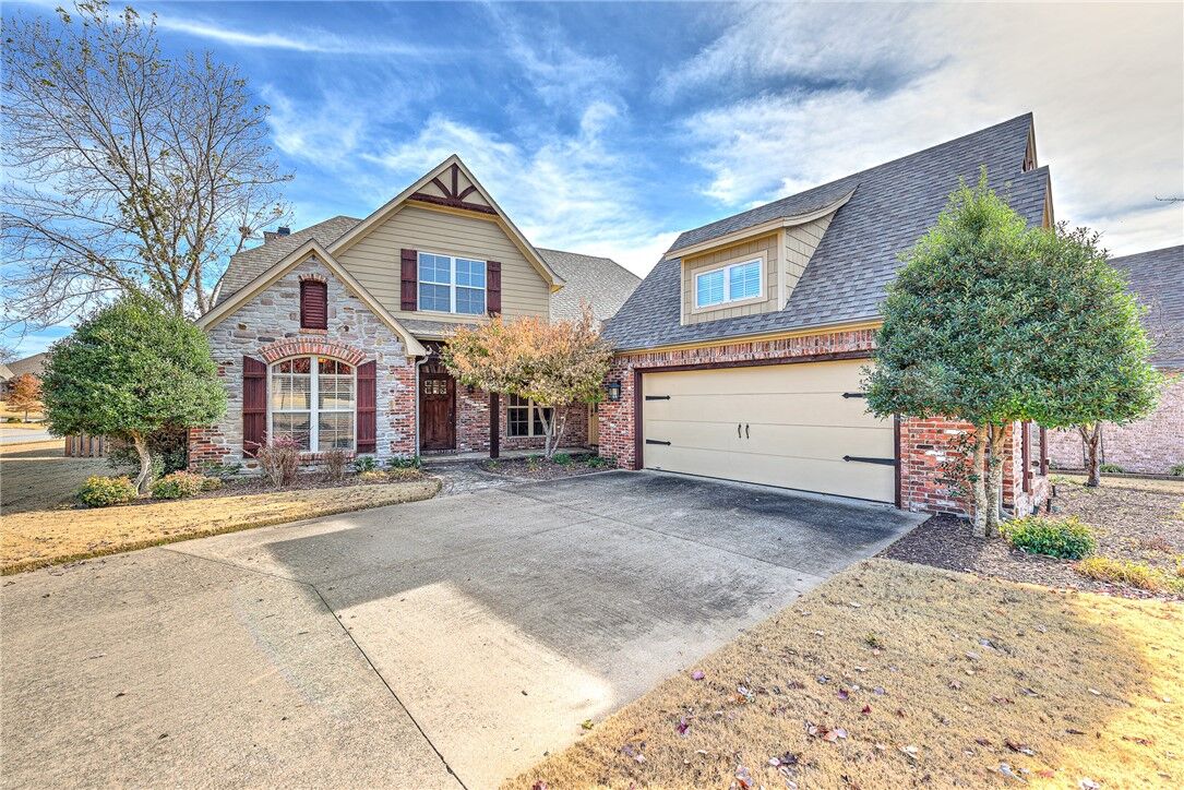 Property Photo:  3755 Le Mason Street  AR 72764 