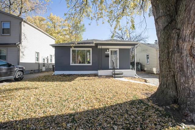 Property Photo:  7921 Mayfair  MI 48180 