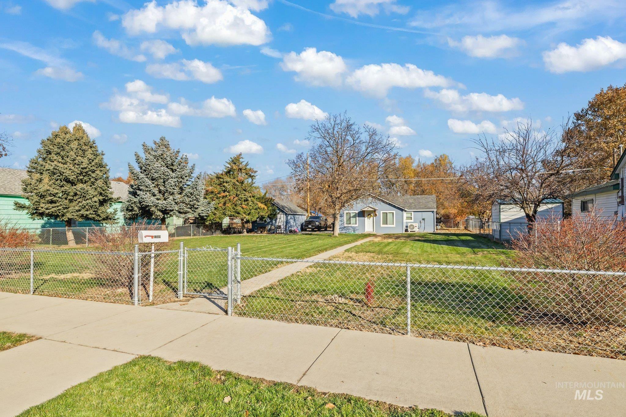 Property Photo: 1309 Arthur St ID 83605