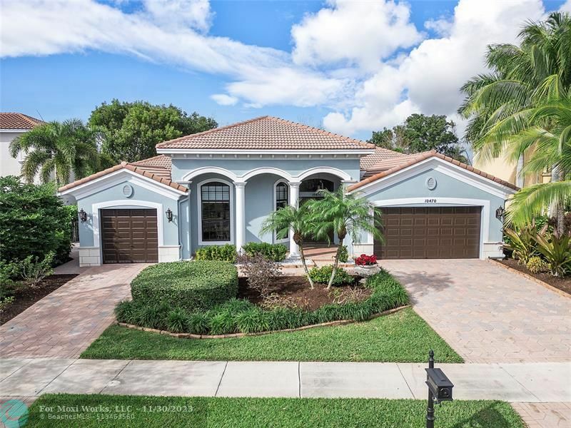 Property Photo: 10470 Majestic Ct FL 33076