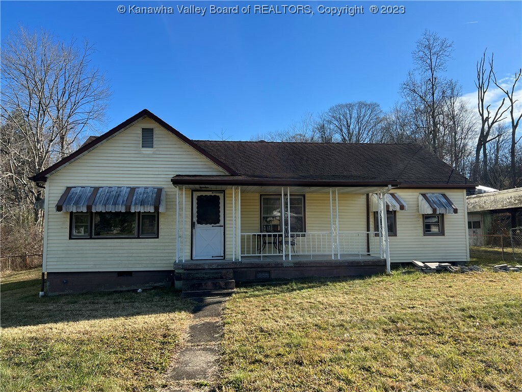 Property Photo: 5290 Ridgecross Drive WV 25313