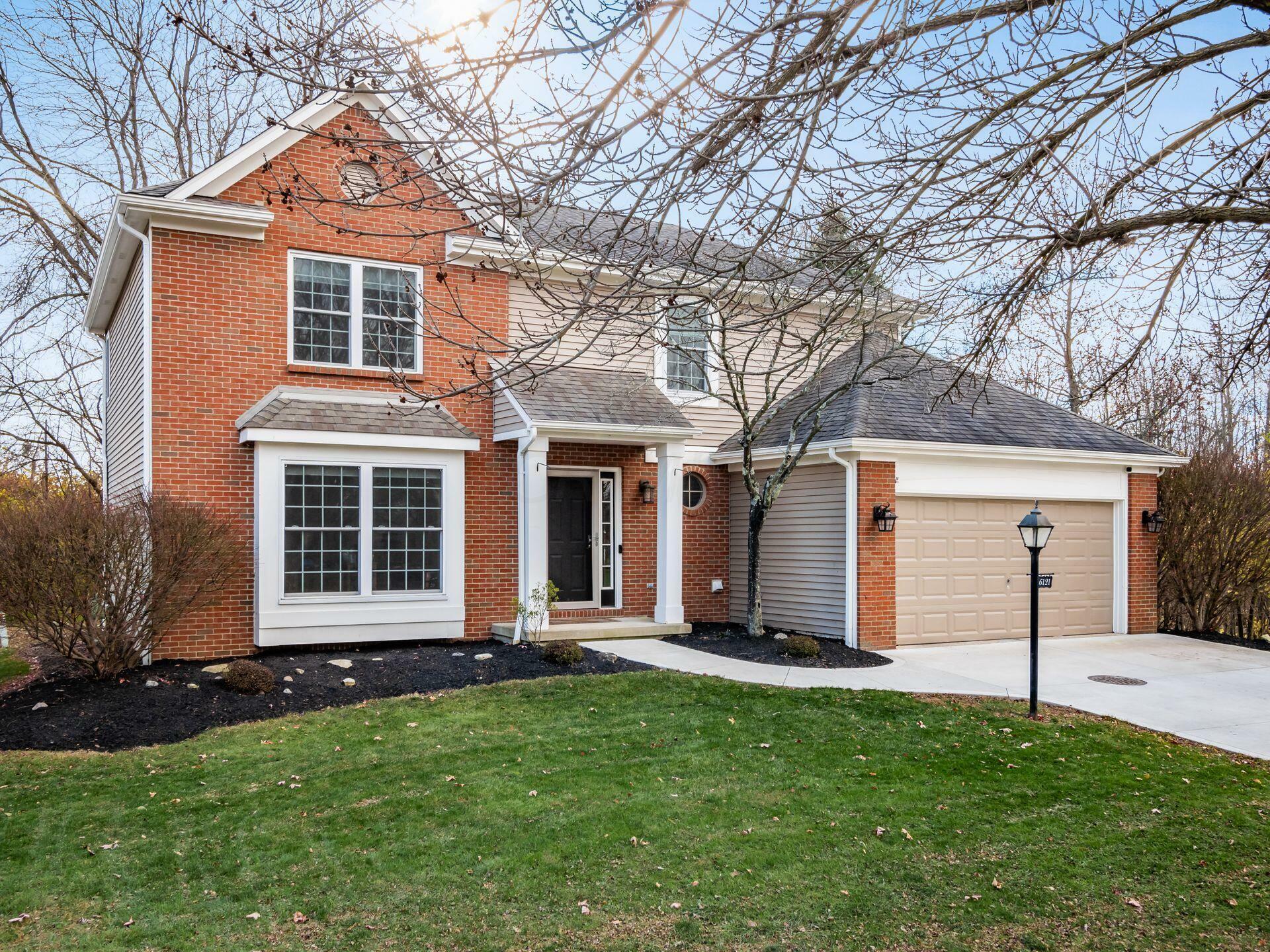 Property Photo: 6121 Pirthshire Street OH 43016