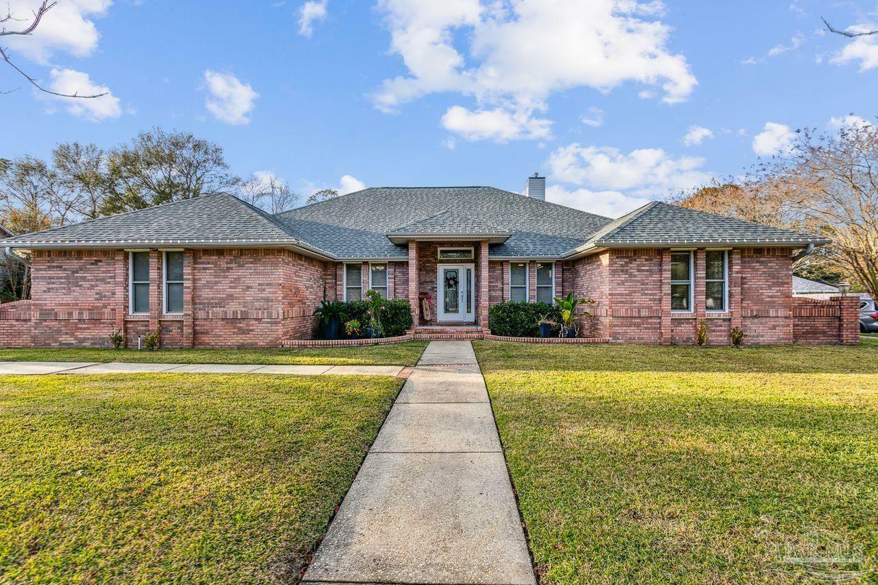 Property Photo: 10071 Bristol Park Rd FL 32533