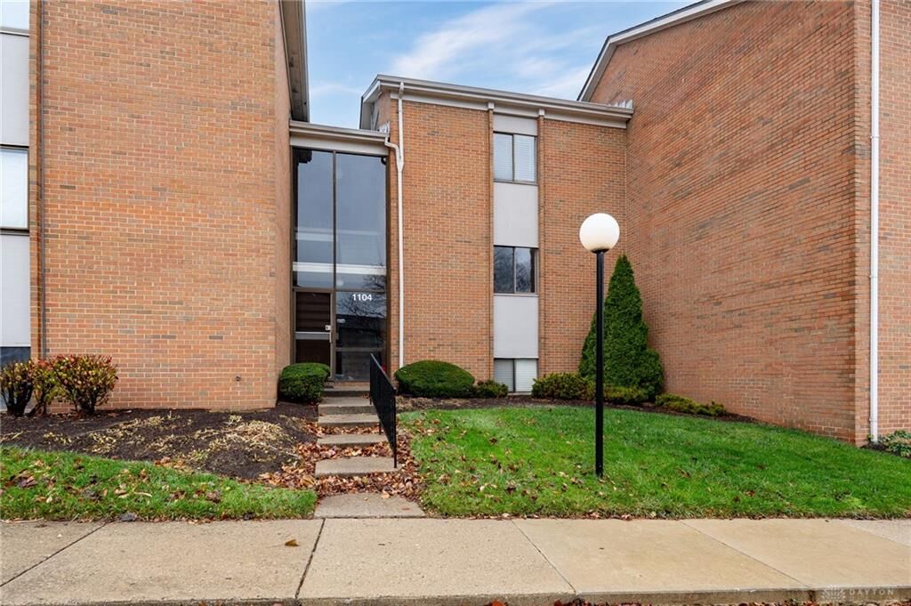 Property Photo: 1104 Arrowhead Crossing D OH 45449