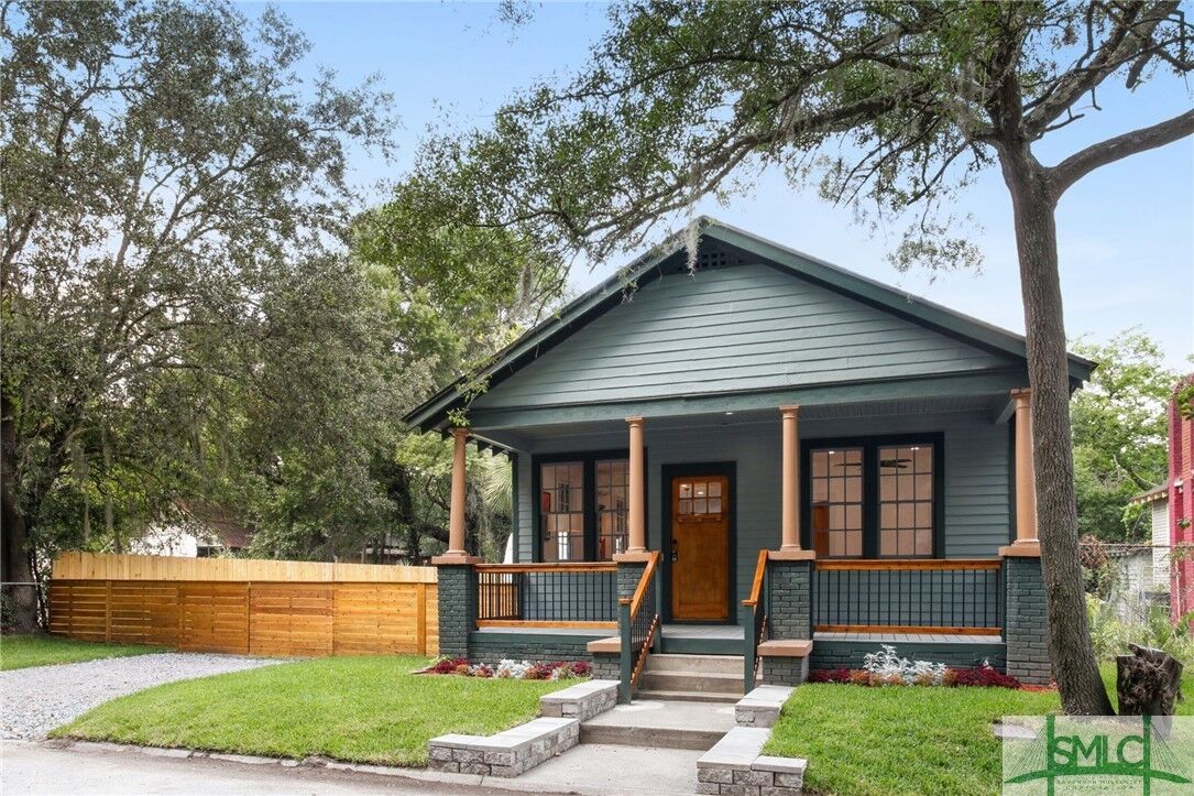 Property Photo: 114 W 59th Street GA 31405