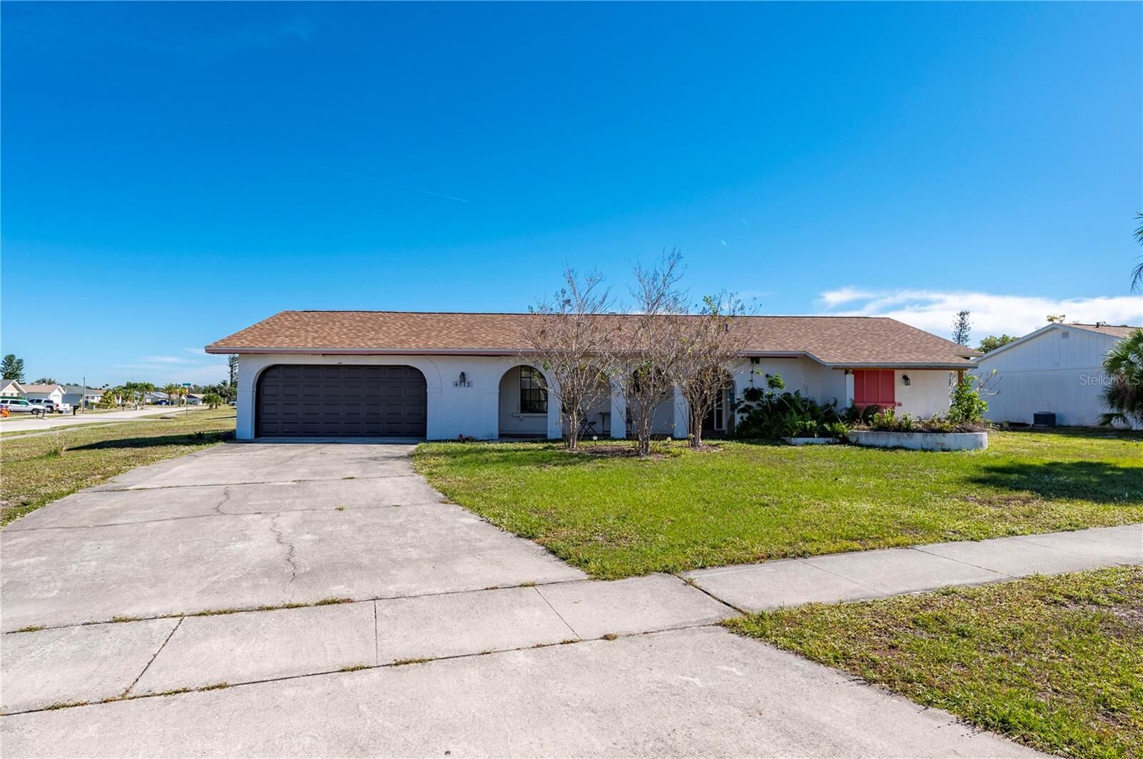 Property Photo:  6512 Coliseum Boulevard  FL 33981 
