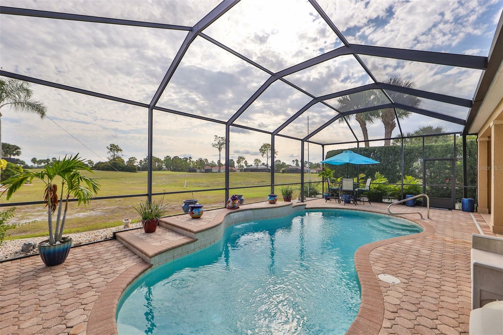 Property Photo:  430 Noble Faire Drive  FL 33573 