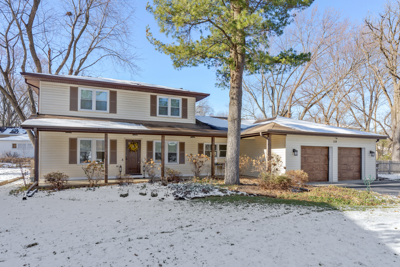 Property Photo:  114 Hickory Road  IL 60013 