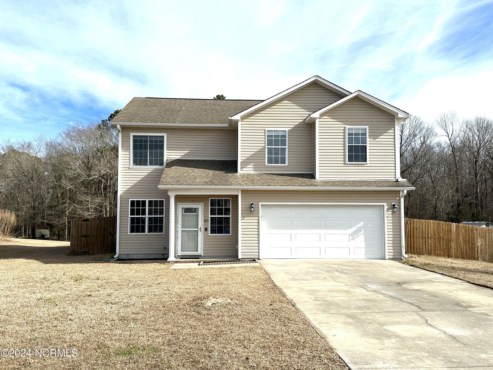 Property Photo:  203 Pocosin Court  NC 28540 