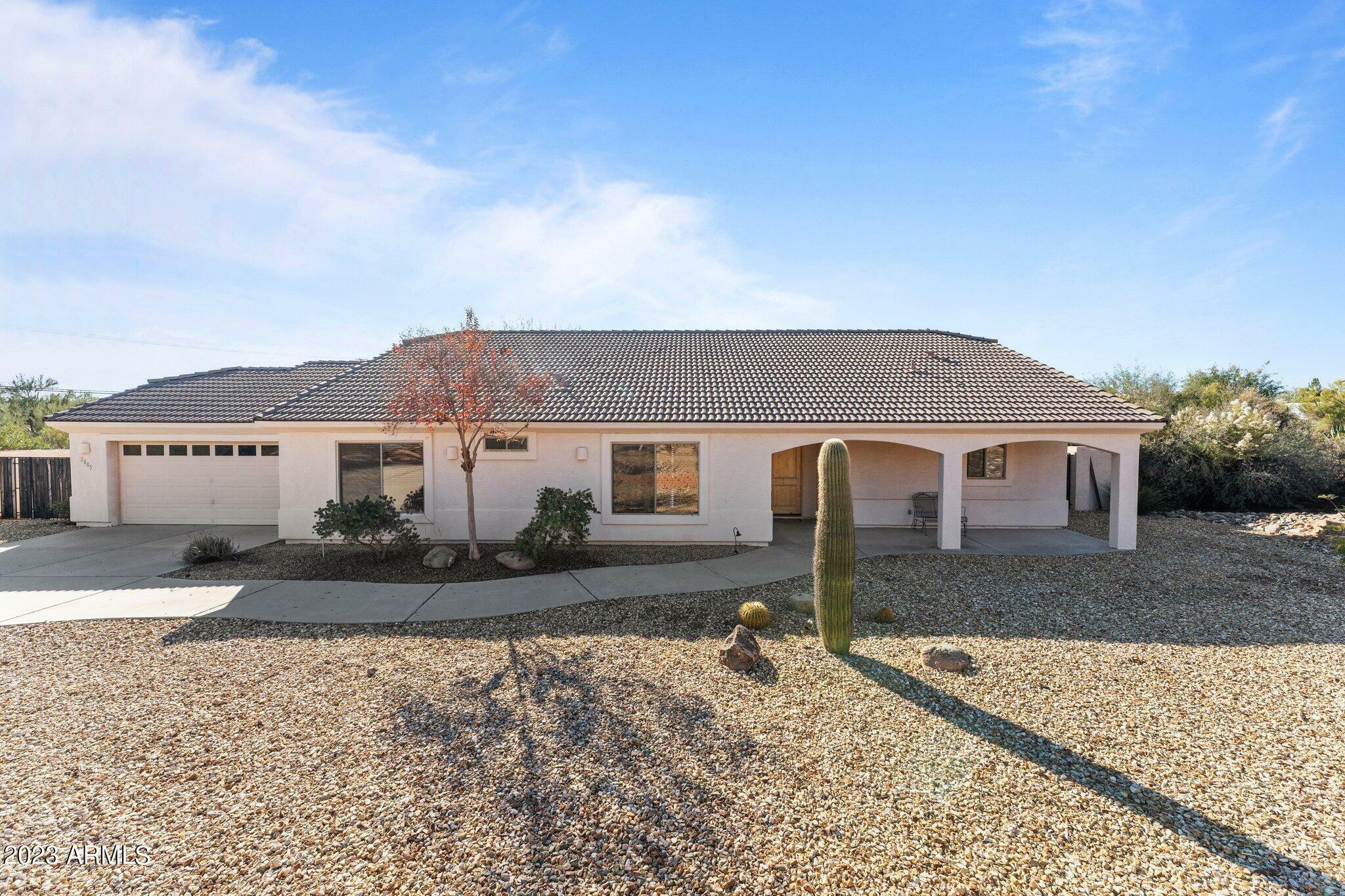 Property Photo:  2005 W Silverlode Drive  AZ 85390 