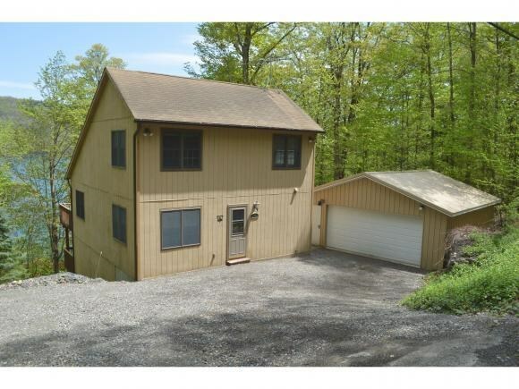 Property Photo:  18 Ridings Drive  NY 13077 