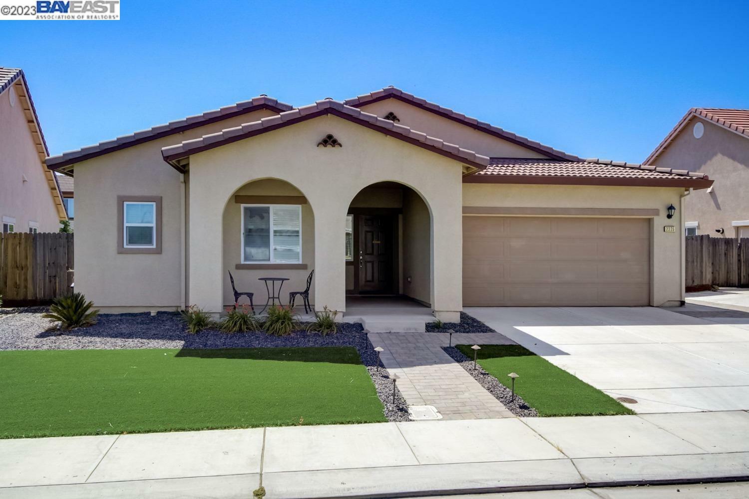 Property Photo: 2335 Merlin Ln CA 95337