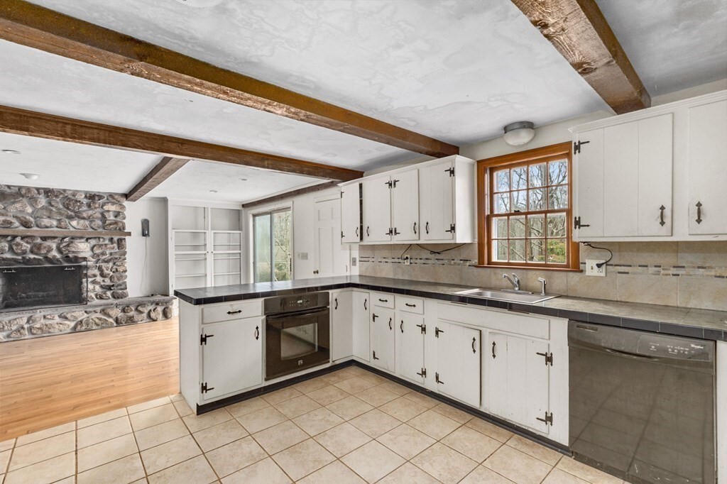 Property Photo: 98 Old Forge Rd MA 02066
