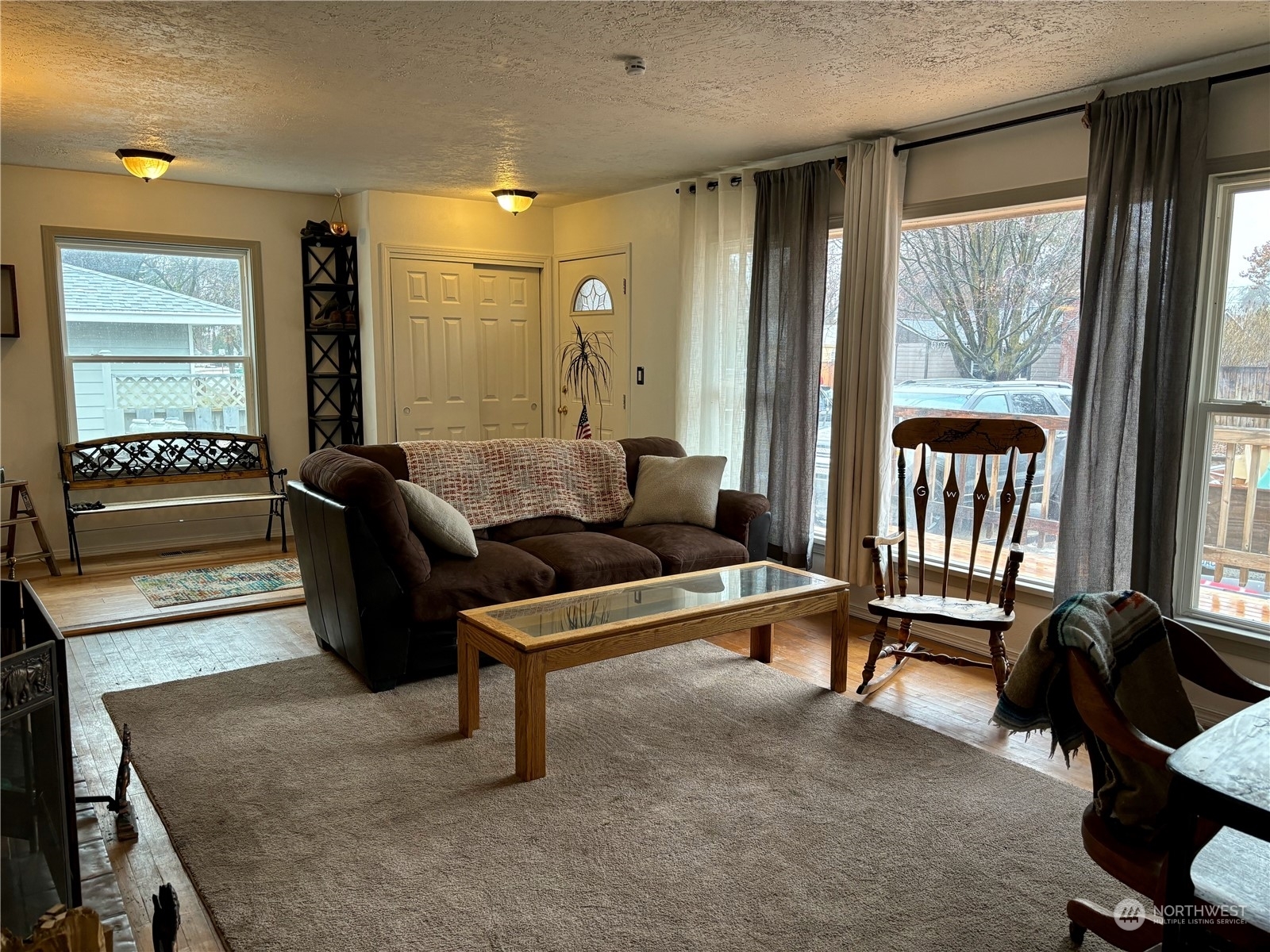 Property Photo:  704 S Maple Street  WA 98926 