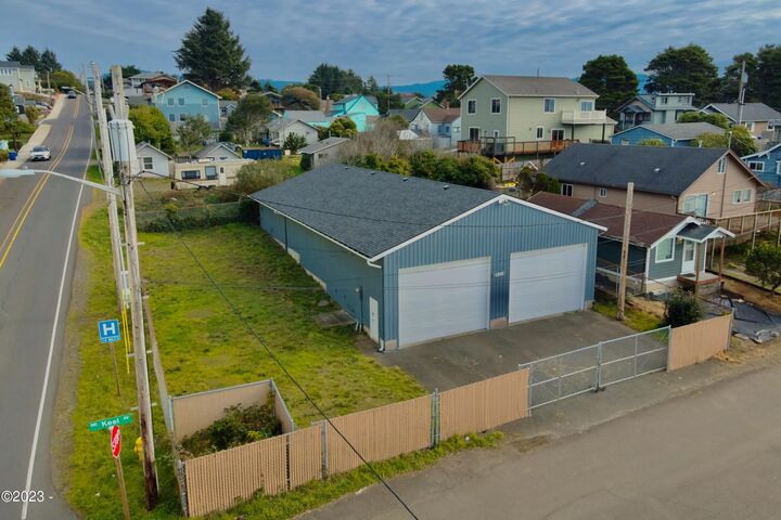 1516 NE 14th Street  Lincoln City OR 97367 photo