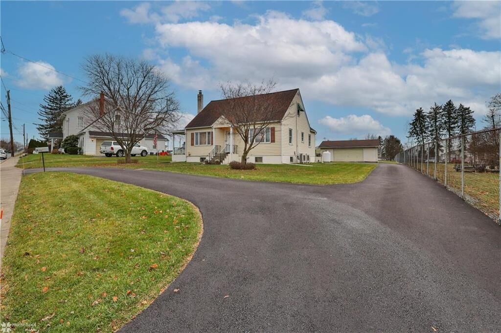 Property Photo: 704 Maryland Street PA 18052