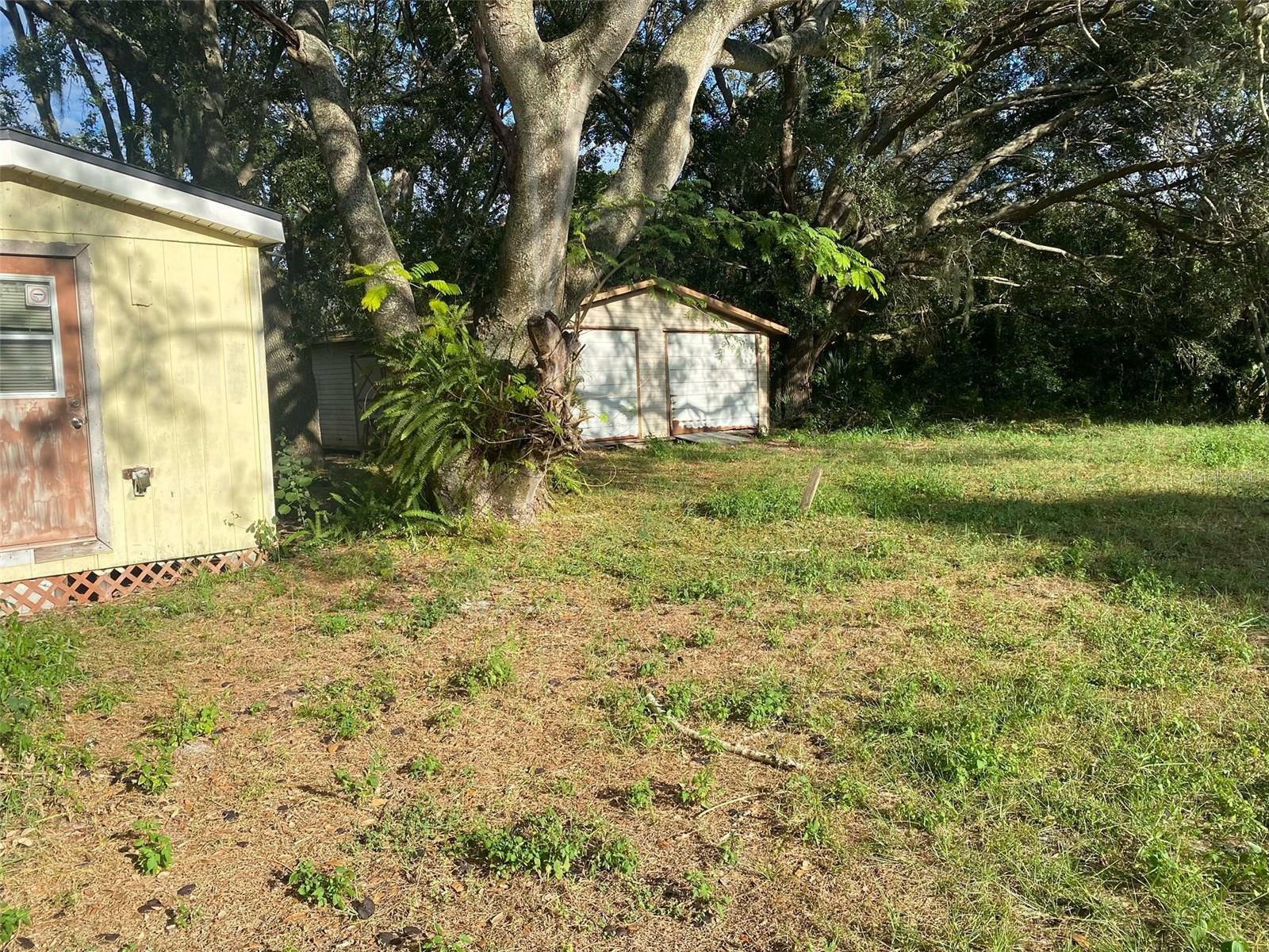 Property Photo:  12106 Dagwood Way  FL 33579 