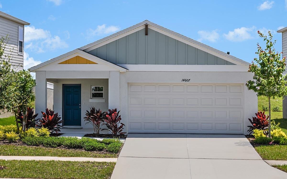 Property Photo:  3422 Dahlia Drive  FL 33844 