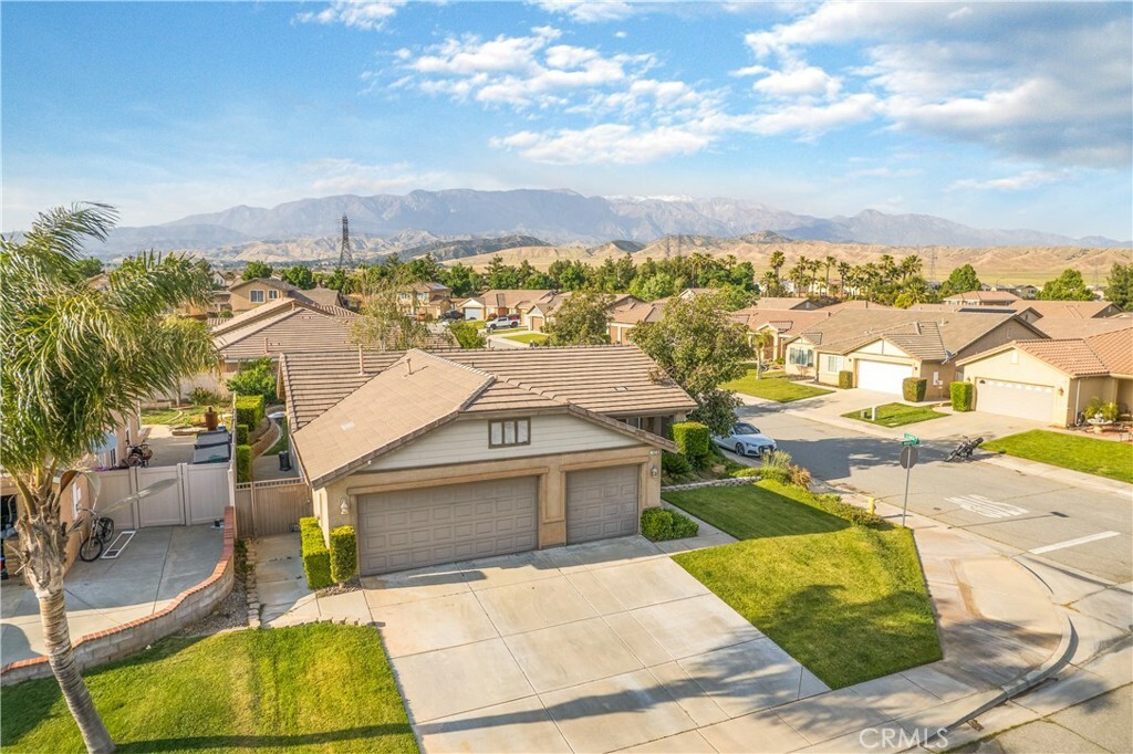 Property Photo:  1670 Mariposa Place  CA 92223 