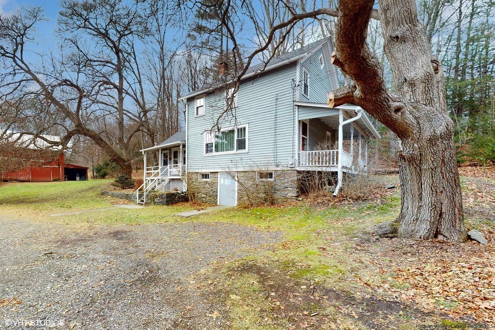 Property Photo:  423 Samsonville  NY 12446 