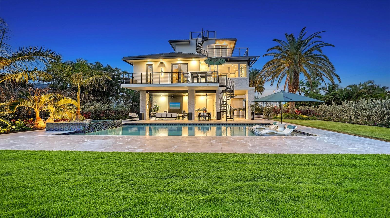 Property Photo: 6401 Gulf Of Mexico Drive FL 34228