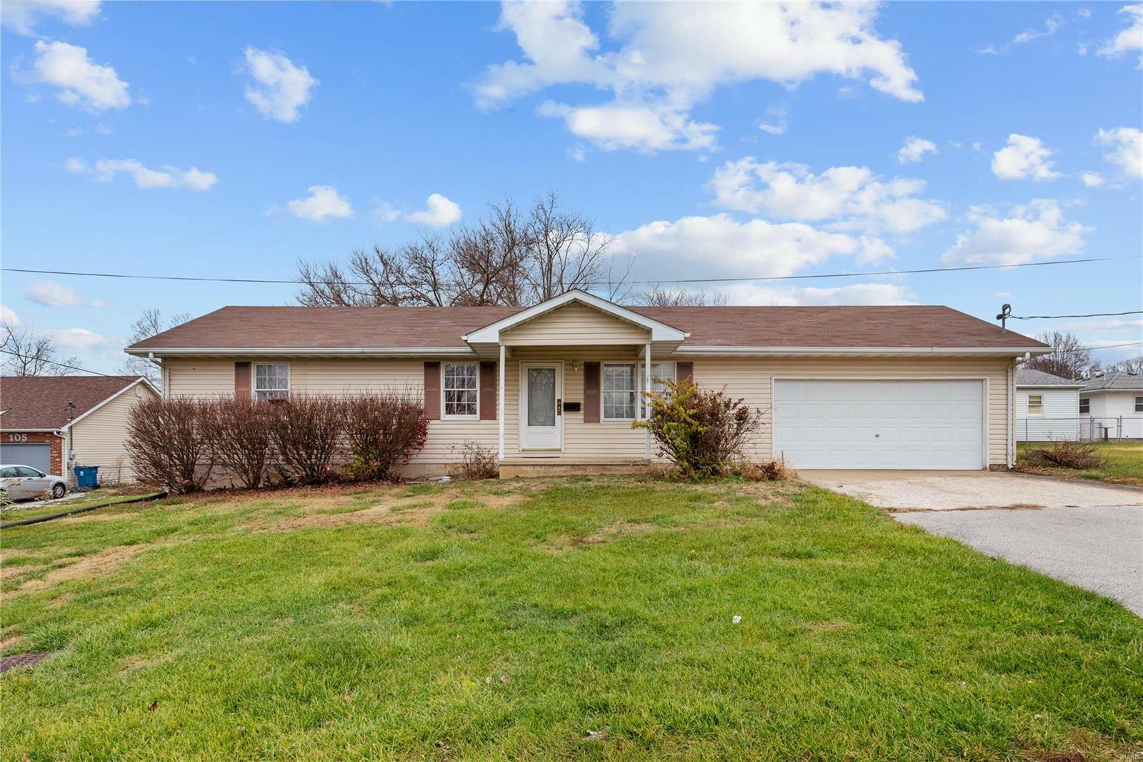 Property Photo: 101 Cottage Avenue IL 62018