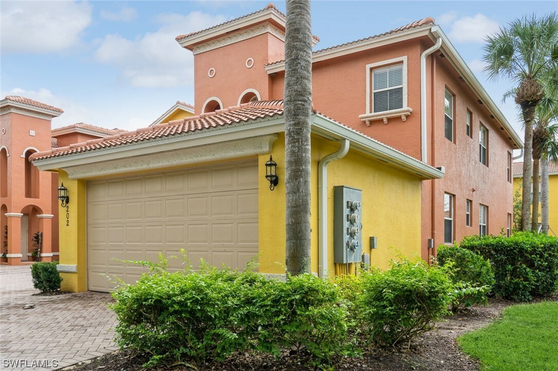 Property Photo:  12050 Lucca Street 202  FL 33966 