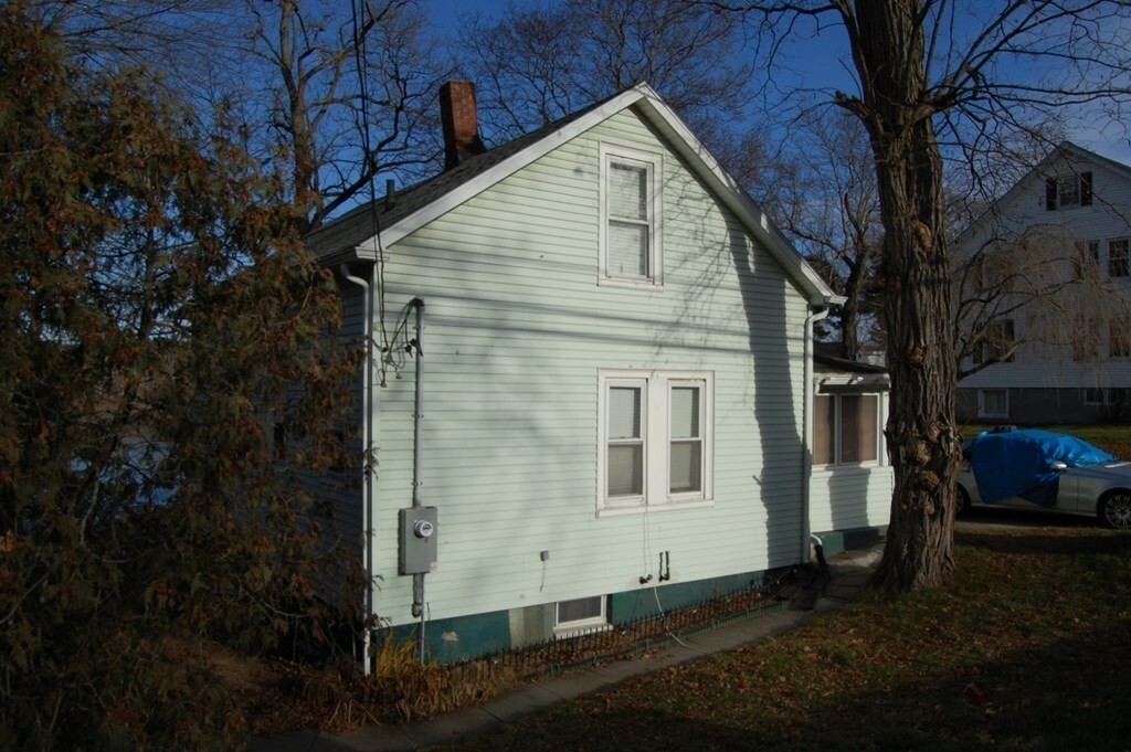 Property Photo:  109 Hartford Turnpike  MA 01545 