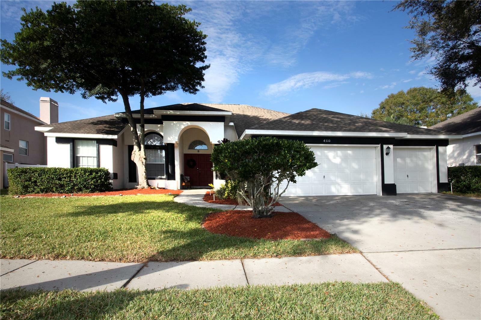 Property Photo:  4310 Duncombe Drive  FL 33596 