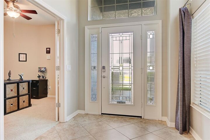 Property Photo: 10803 Rockledge View Drive FL 33579