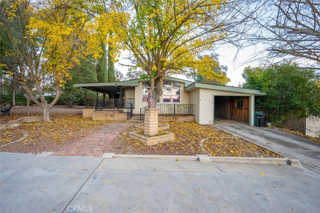 Property Photo:  2938 Water View Drive  CA 93446 